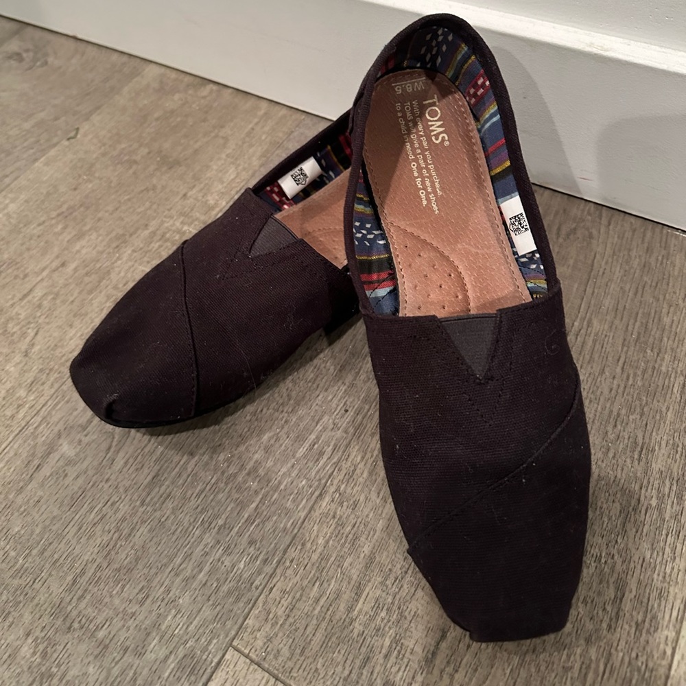 Toms